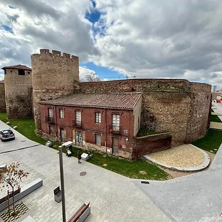 Apartment 'el Puesto De Vigia' En La Muralla De *